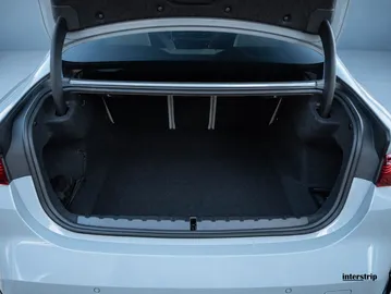 Car image 33