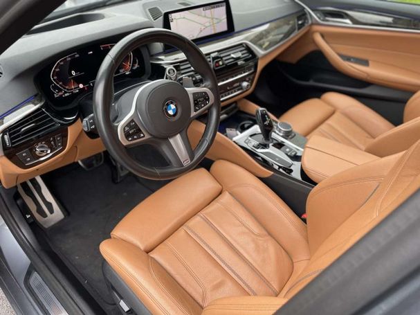 BMW 530d Touring xDrive 195 kW image number 6