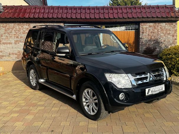 Mitsubishi Pajero 3.2 147 kW image number 3