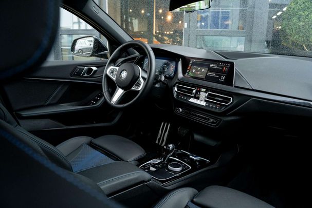 BMW 118i 100 kW image number 75