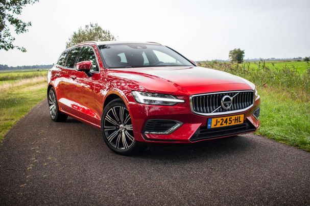 Volvo V60 T6 Inscription AWD Recharge 251 kW image number 16