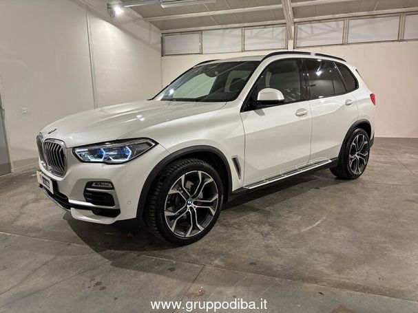 BMW X5 xDrive30d xLine 195 kW image number 1