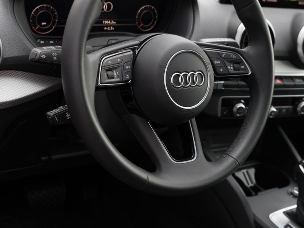 Audi Q2 35 TFSI S-line 110 kW image number 11