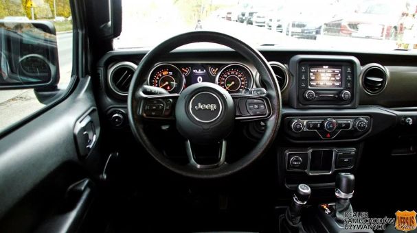 Jeep Wrangler 200 kW image number 24