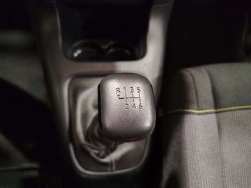 Car image 33