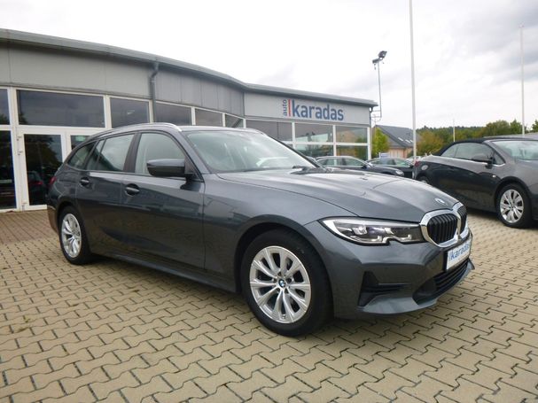 BMW 320i Touring 135 kW image number 2