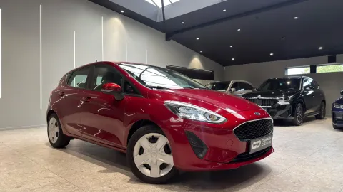 Car image 4