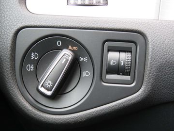 Car image 36