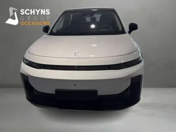Car image 3