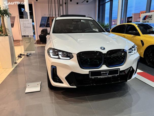 BMW iX3 210 kW image number 2