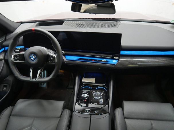 BMW i5 M60 xDrive 442 kW image number 11