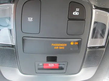 Car image 27