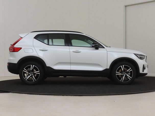 Volvo XC40 B3 Plus Dark 120 kW image number 12