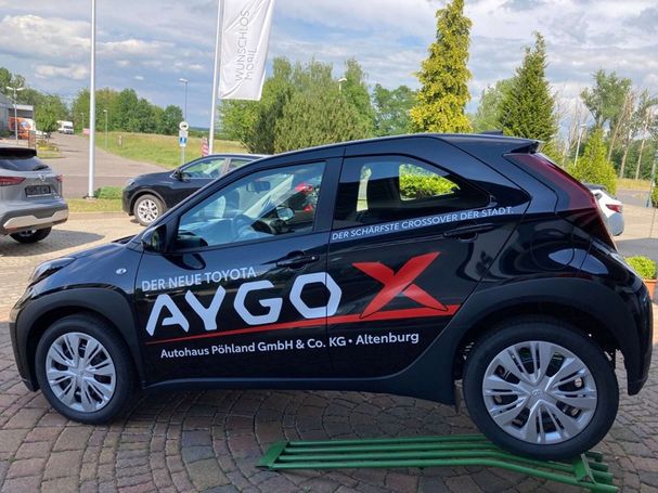 Toyota Aygo X 53 kW image number 2