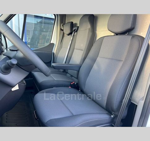 Renault Master DCi 135 L2H2 99 kW image number 6