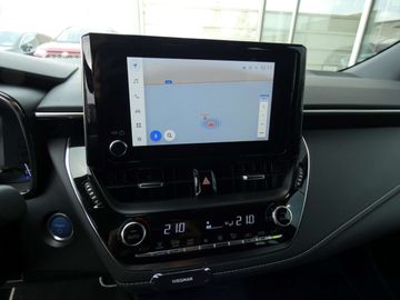 Car image 12