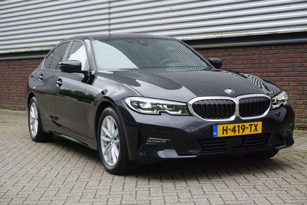 BMW 330 e M 215 kW image number 38