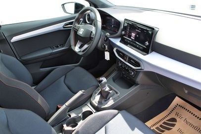 Car image 26