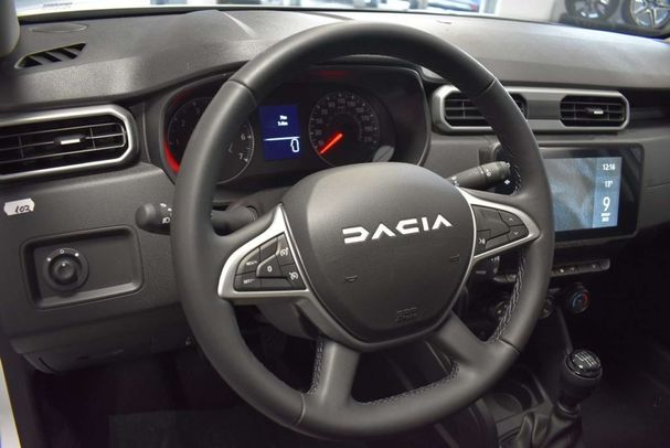 Dacia Duster Blue dCi 115 85 kW image number 1