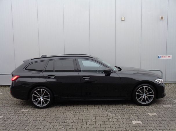 BMW 320d Touring Sport Line 140 kW image number 3