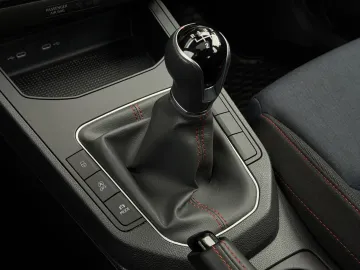 Car image 50
