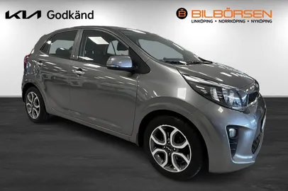 Car image 2