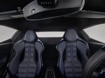 Car image 47