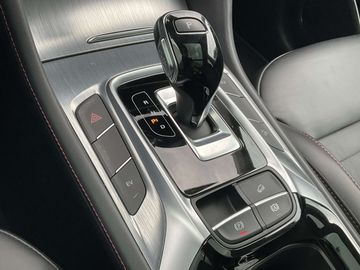 Car image 30