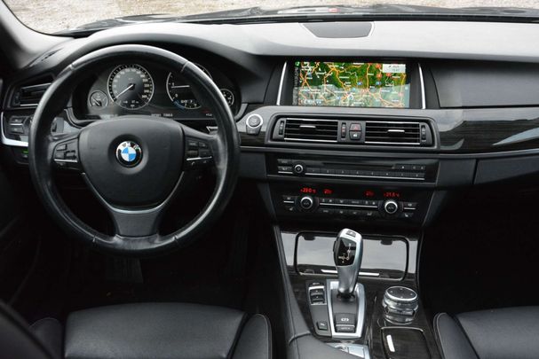 BMW 520d Touring Luxury Line 140 kW image number 5