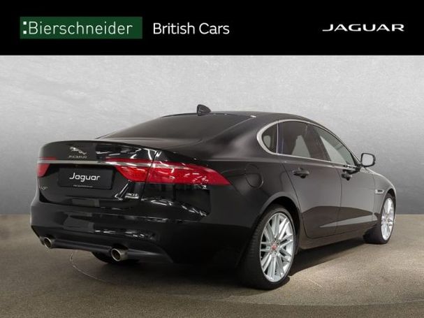 Jaguar XF 30t Portfolio 221 kW image number 2