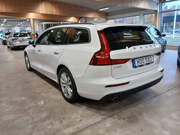 Volvo V60 D4 Momentum 140 kW image number 4