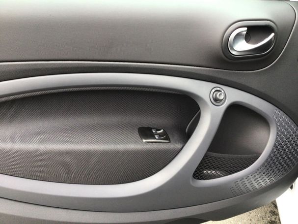 Smart ForTwo EQ 60 kW image number 3