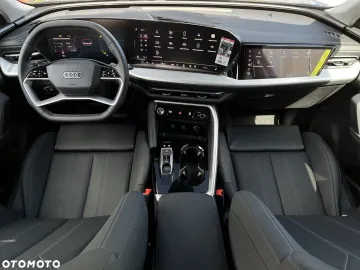 Car image 37