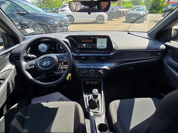 Car image 27