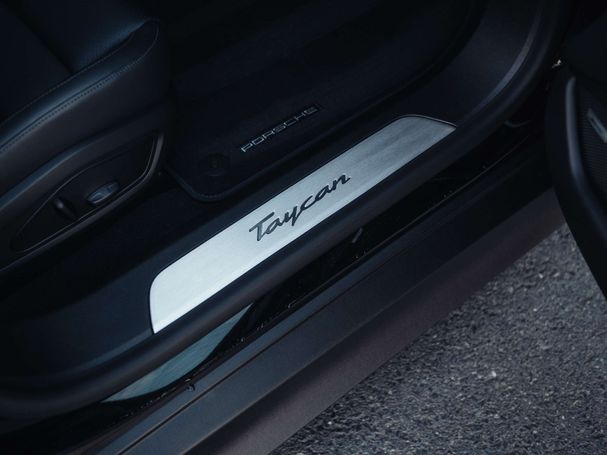 Porsche Taycan 320 kW image number 39