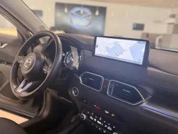 Car image 28