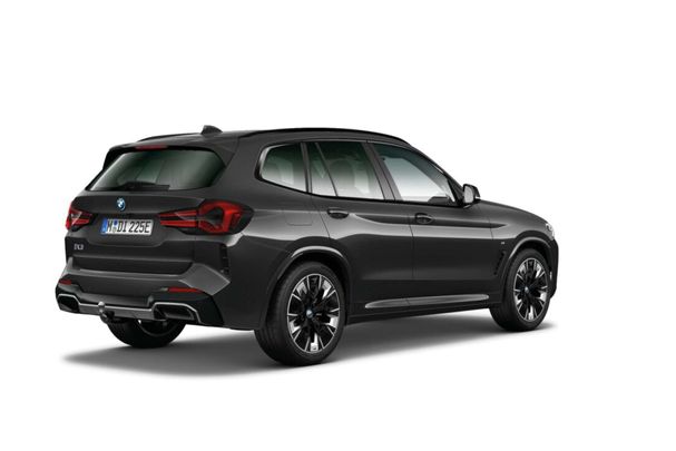 BMW iX3 M Sport 210 kW image number 9