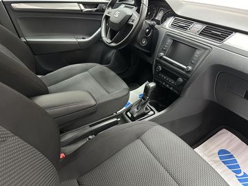 Car image 10