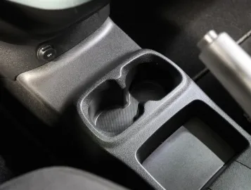 Car image 33