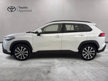Car image 2