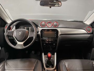 Car image 12