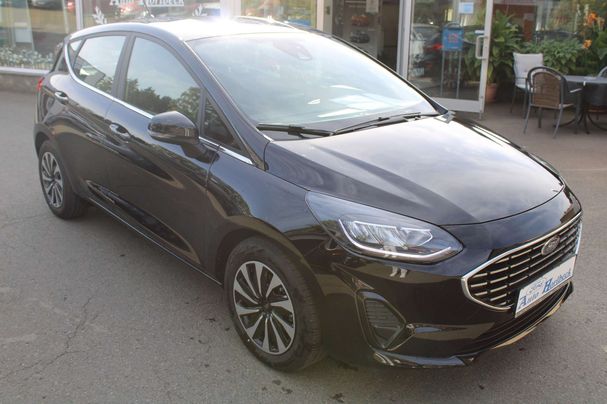 Ford Fiesta Hybrid Titanium 92 kW image number 2