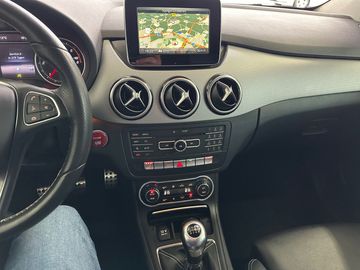 Car image 26