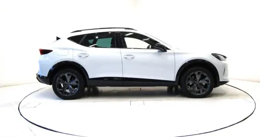 Car image 40