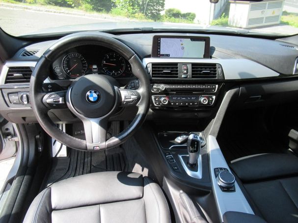 BMW 320d Touring xDrive 140 kW image number 12