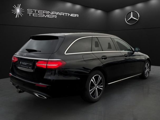 Mercedes-Benz E 220 d T 143 kW image number 9