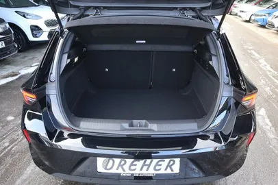 Car image 28