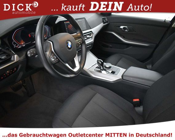 BMW 320i Touring 135 kW image number 10