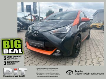 Car image 2