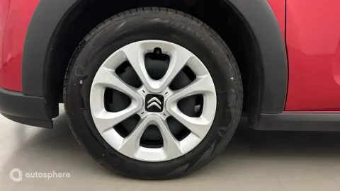 Car image 20